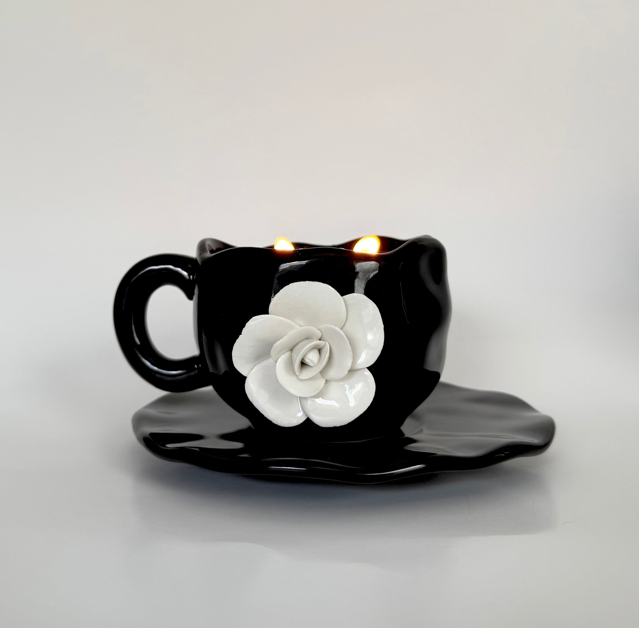 Morticia Lotion Teacup Candle