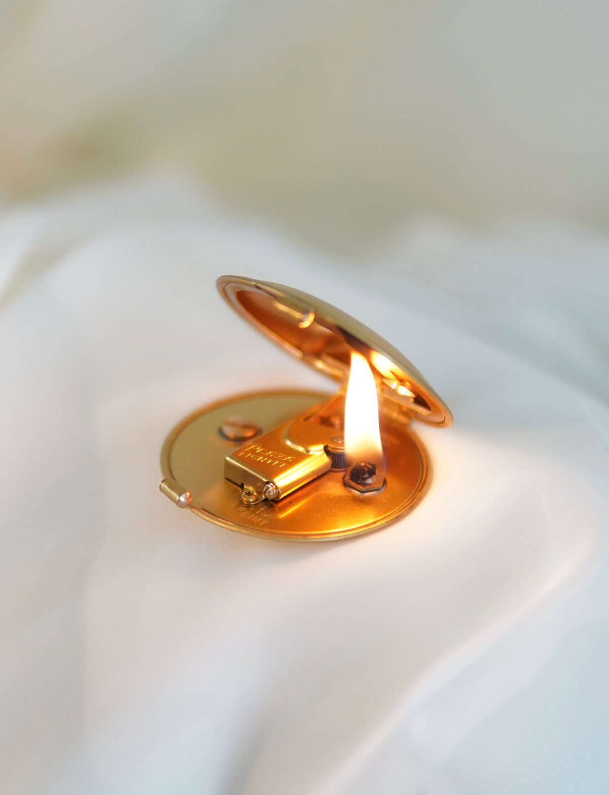 Vintage Compact Lighter