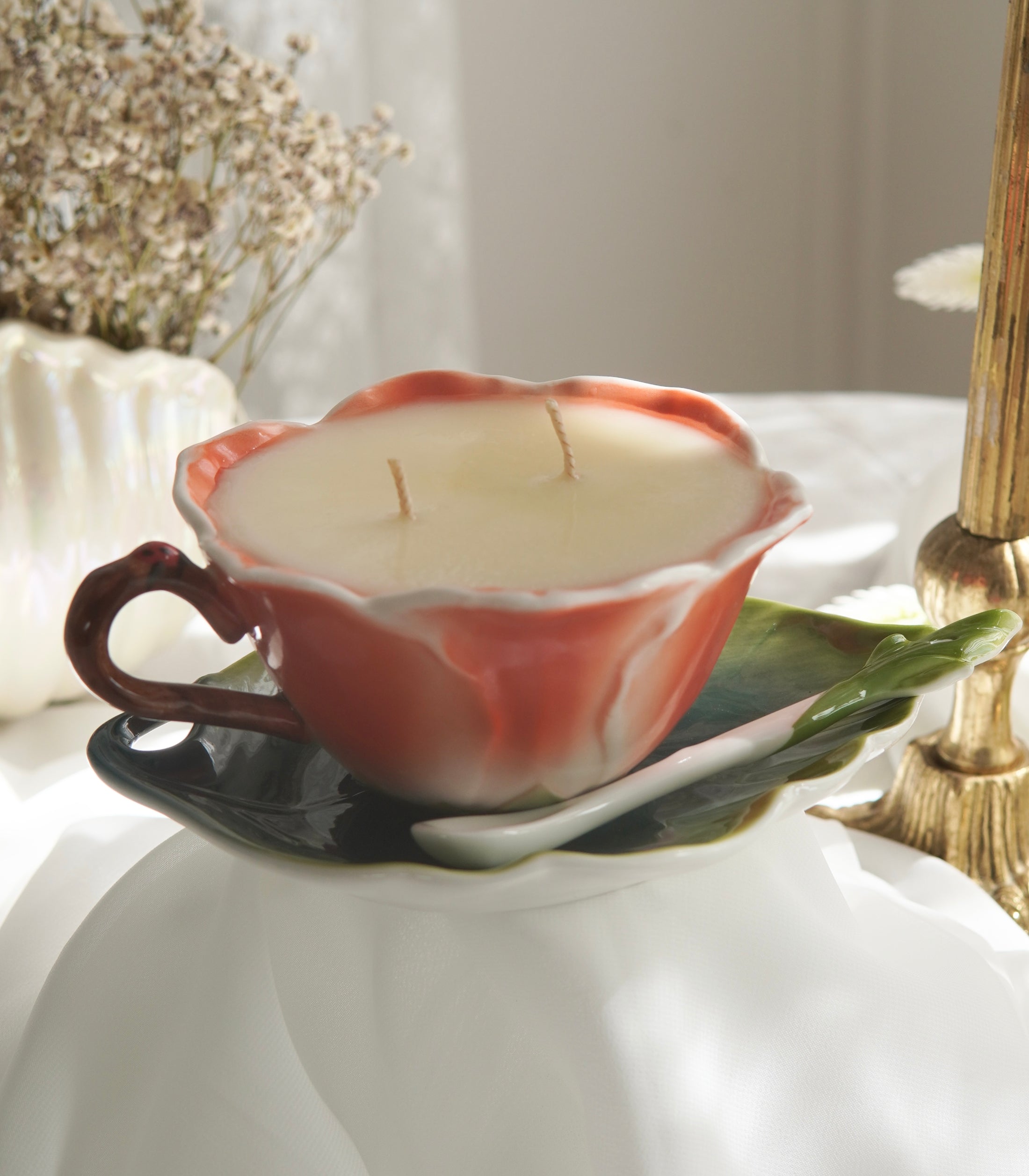 Lily Lotion Teacup Candle